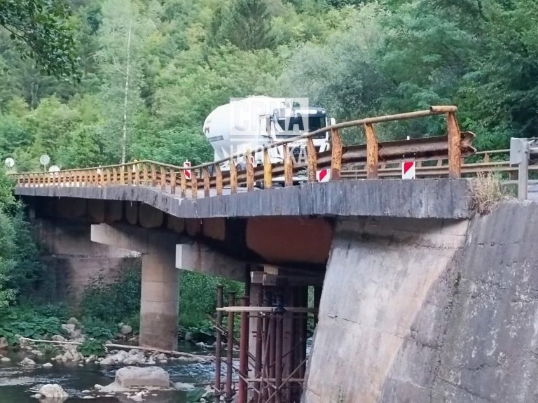 Ovo je most smrti kod Ustiprače: Pukotine sve veće, niko ne reaguje!