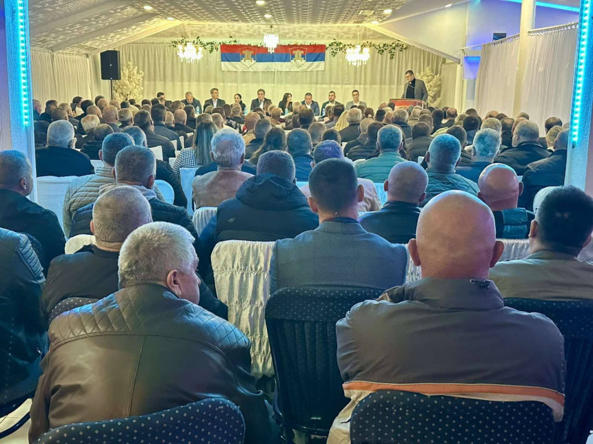 SDS Gacko: Ne navlačite nam druge, mi ne mijenjamo dresove