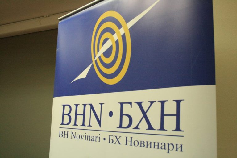 Upravni odbor BH Novinara smatra neprihvatljivim profesionalne propuste novinara Zvonke Komšića