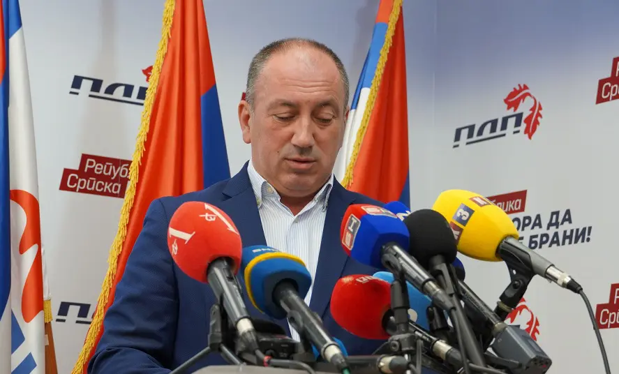 Crnadak rasutura Draškov PSS, OSNIVA NOVU STRANKU