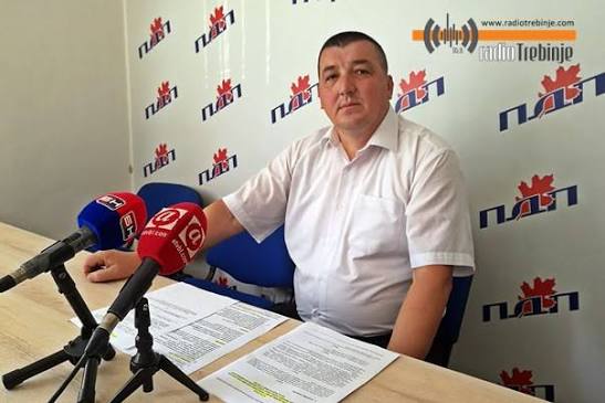 SKANDAL KOJI TRESI TREBINJE: Bahati funkcioner šakom na majku četvoro djece – Zoran Pologoš mora odmah podnijeti ostavku!