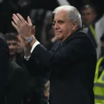 Zeljko Obradovic na utakmici Partizan Panatinaikos u Beogradskoj areni odbio poklon uprave